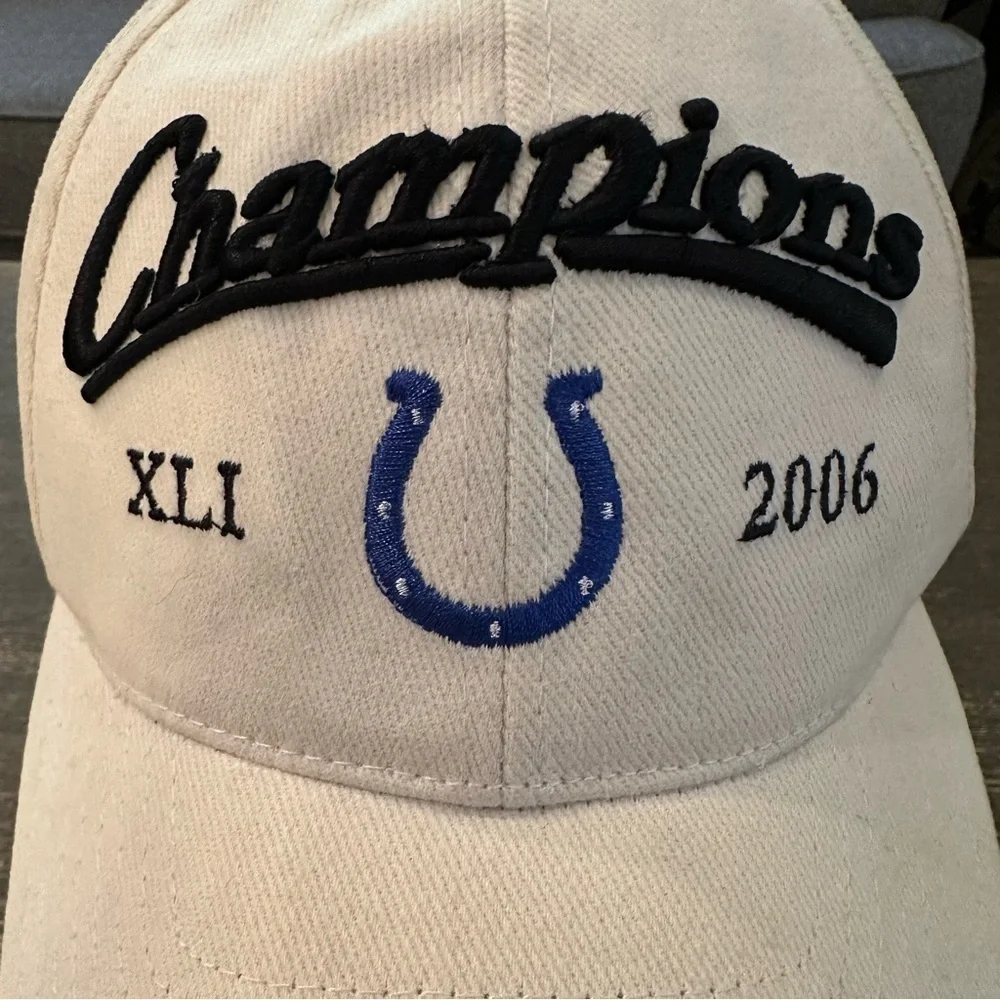 Reebok Y2K Indianapolis Colts 2006 Super Bowl XLI Champion One Size OS off white